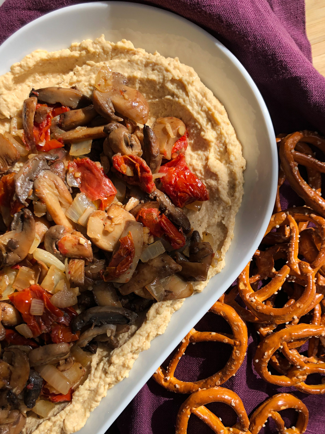 loaded hummus with mushrooms and sun dried tomatoes